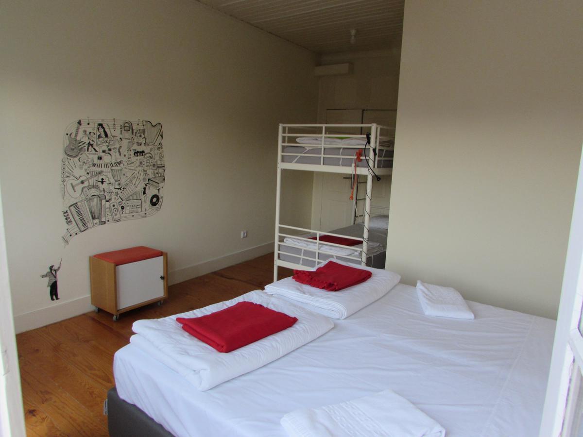 Santiago 31 Hostel Guimaraes Exterior photo